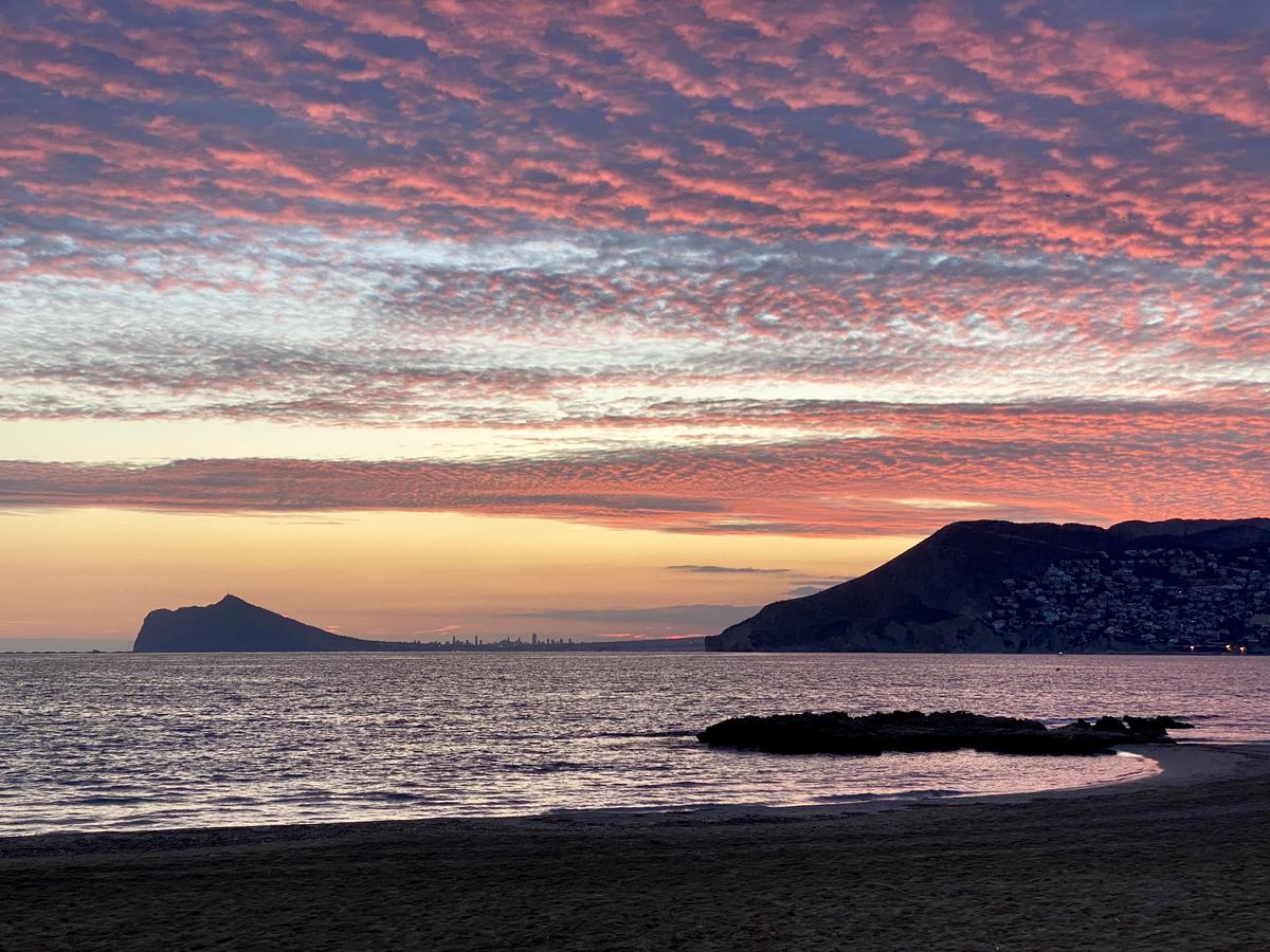 Sunset in Calpe Spain in Jan 2024 by RoelH on Iphone 11 - IMG_9798.jpeg