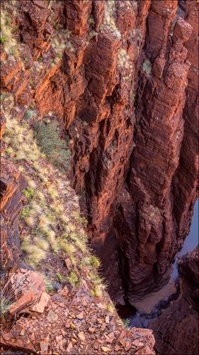 Karajini. Gorge.jpg