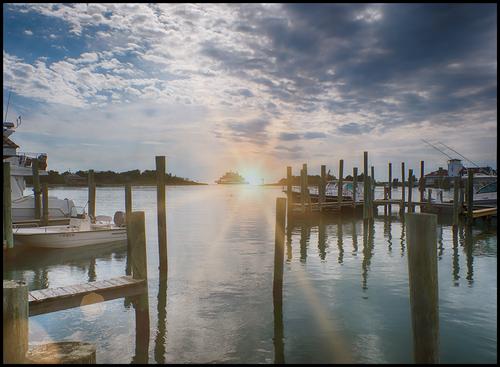 5-9-23 - Ferry leaving the harbor at dusk.jpg