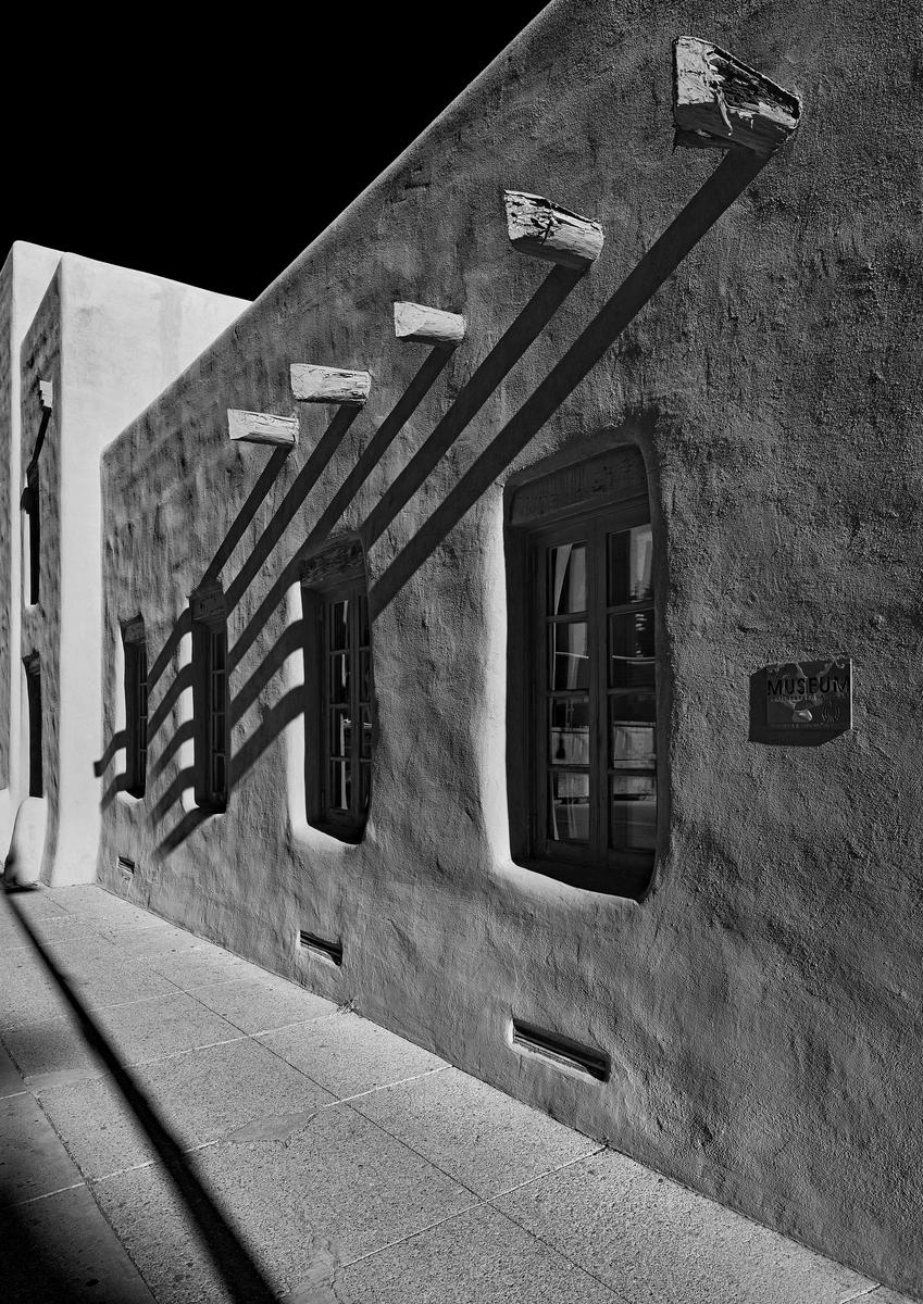 museum-exterior-02-BW.jpg