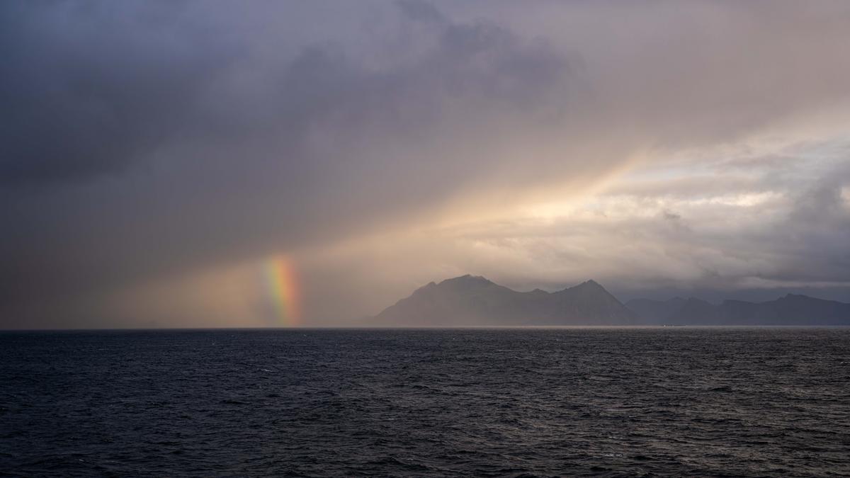 2025 Norway Snow at Sea Small (1 of 1).jpg