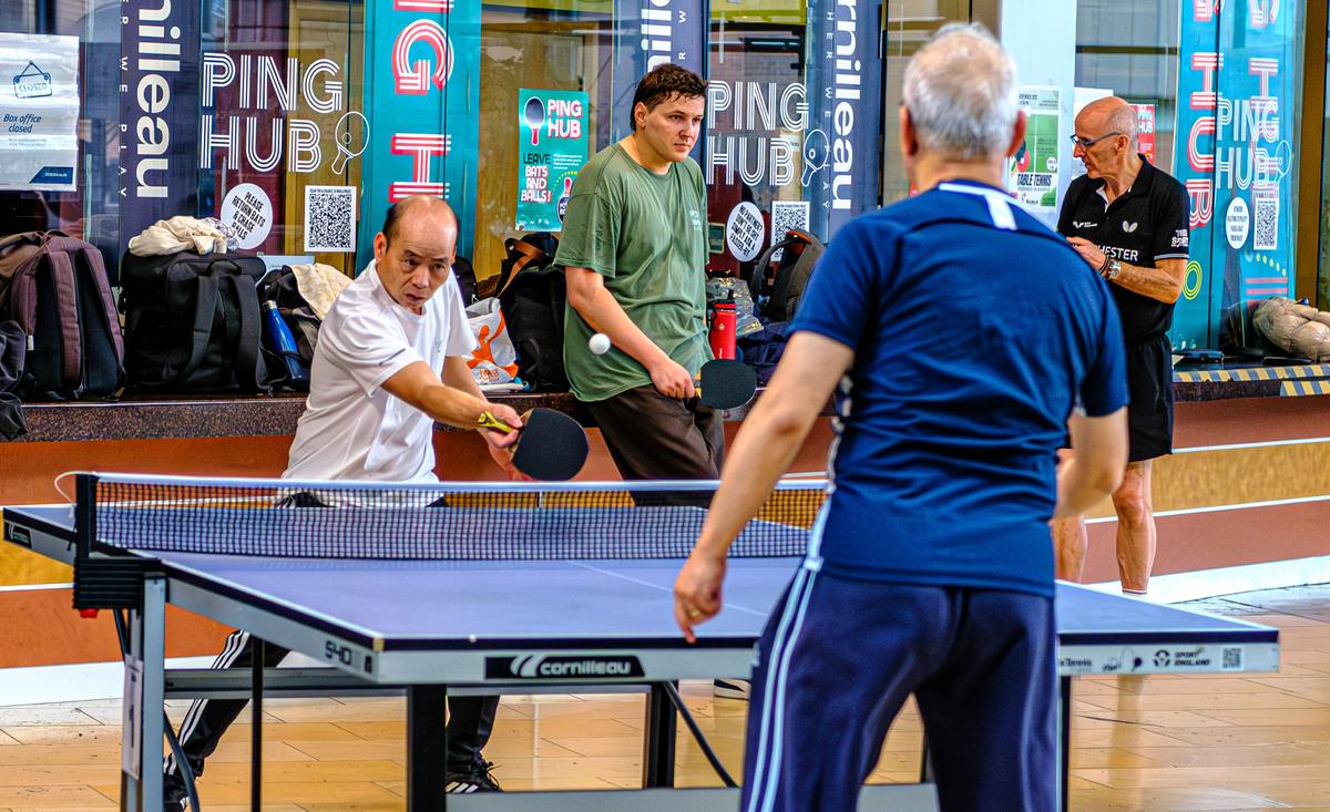 EAH50095-1_(Supersize) Over to you.jpg