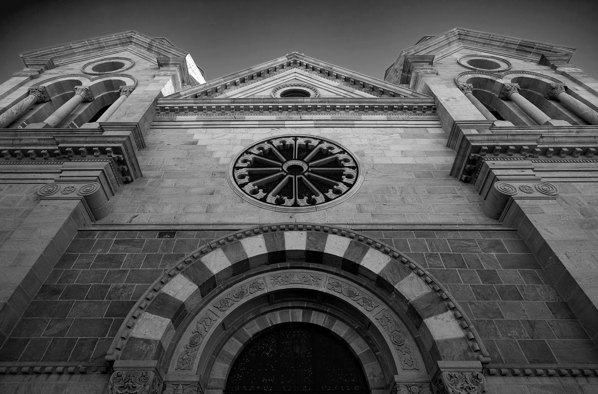 cathederal-st-francis-01-BW.jpg