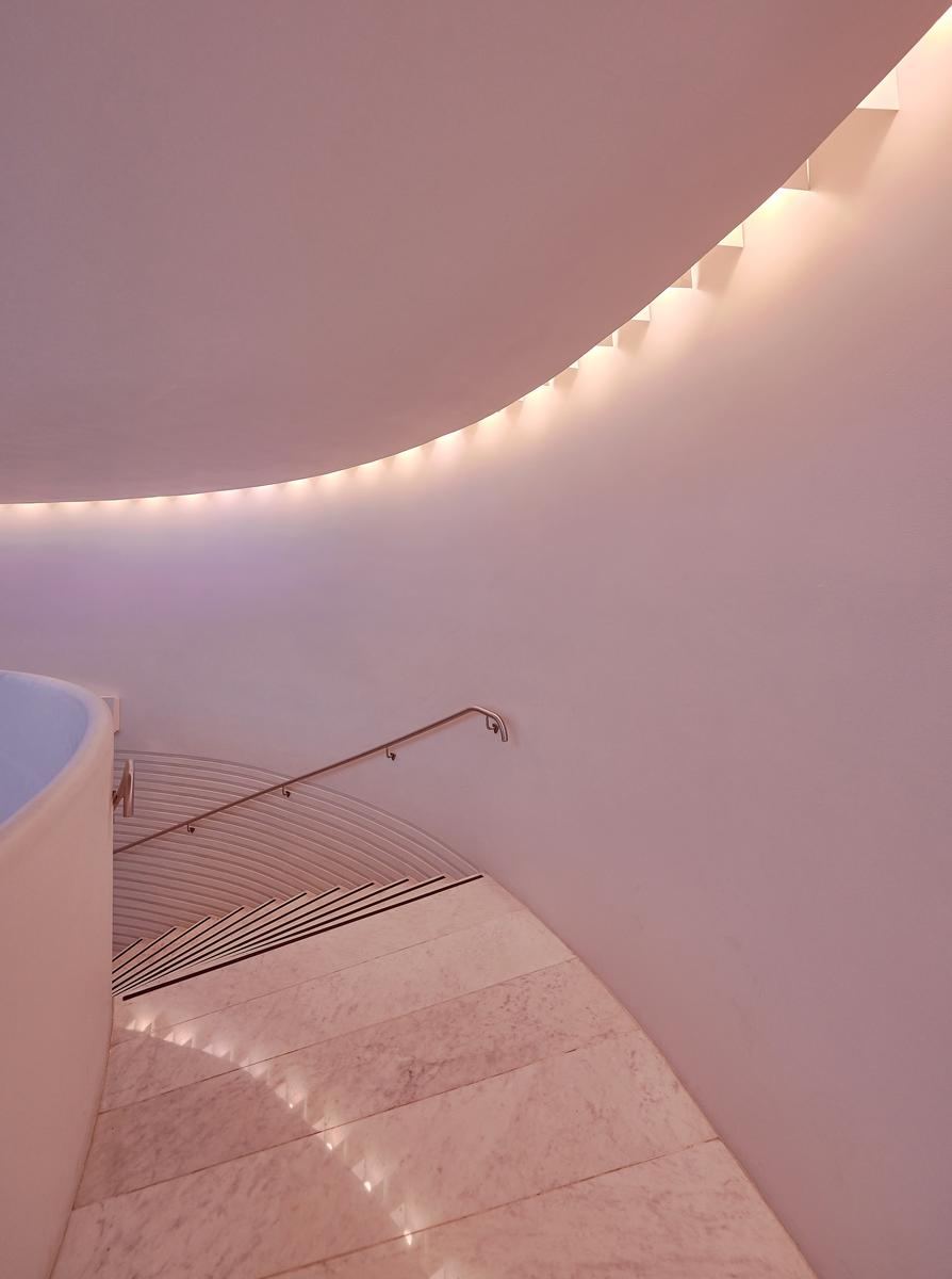 mam-stair.jpg