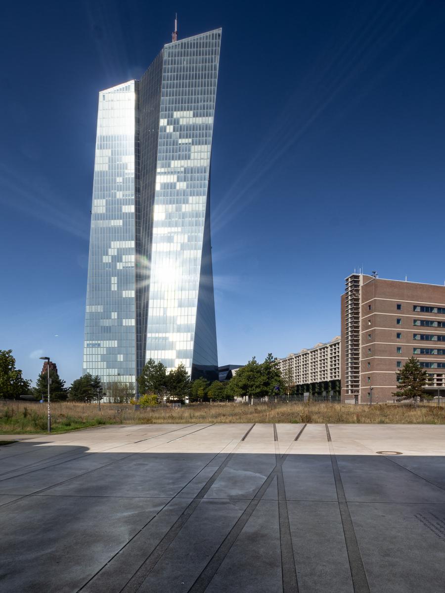 H8195453-HDR-2.jpg