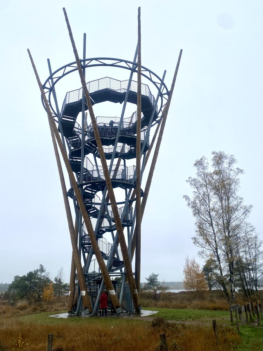 RoelH - Flaestoren exterieur on Iphone by RoelH Nov 2025 - IMG_4979.jpg