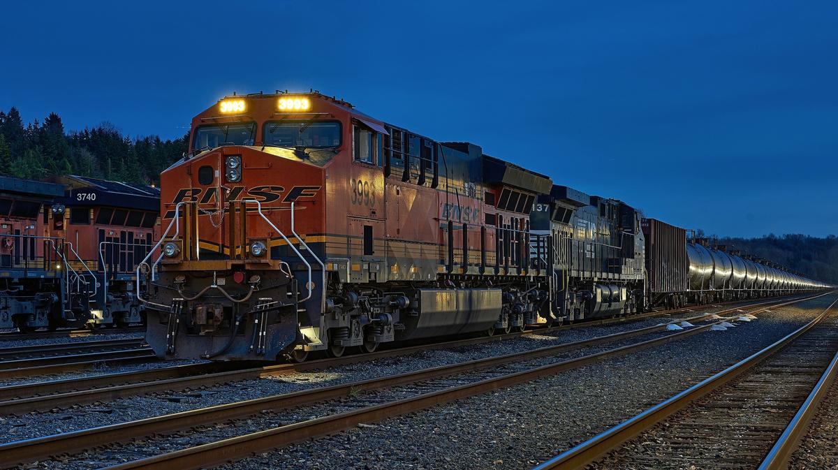 BNSF-3991-small-crop.jpg