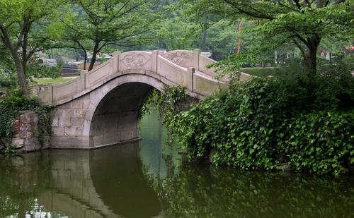 lakeTaihu_orig.jpg