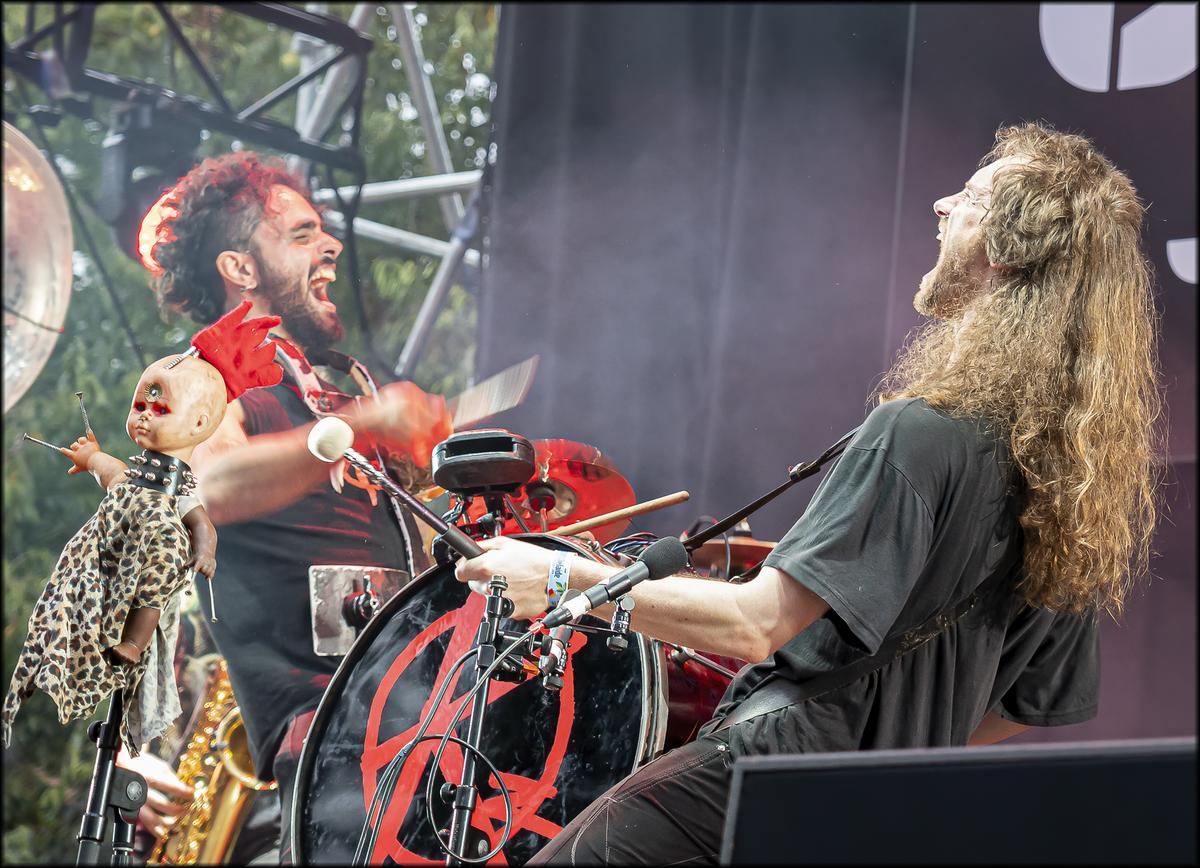 Moshe Pit.jpg