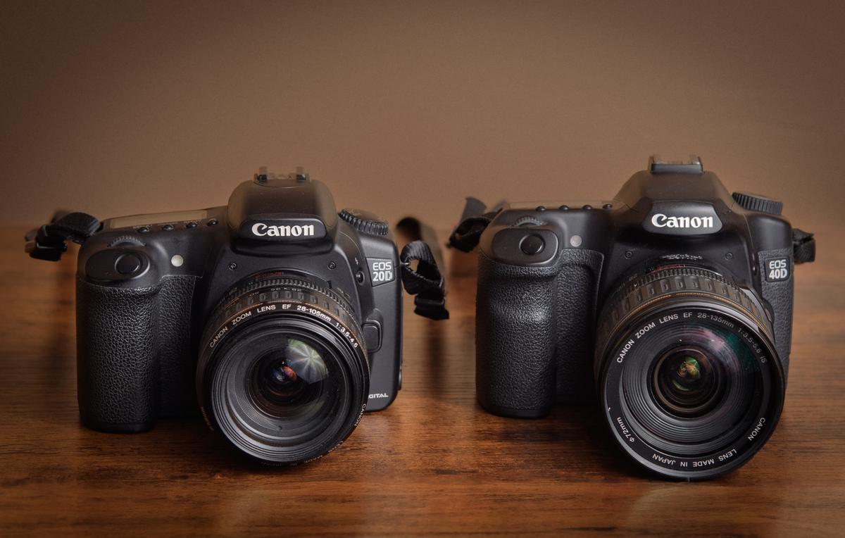 Canon EOS-20D (2004) : Canon EOS-40D (2007).jpg