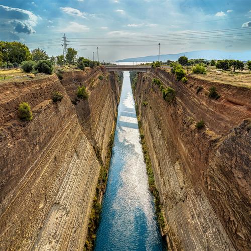 Corinth Canal Small (1 of 1) JSPhotoHobby.jpg