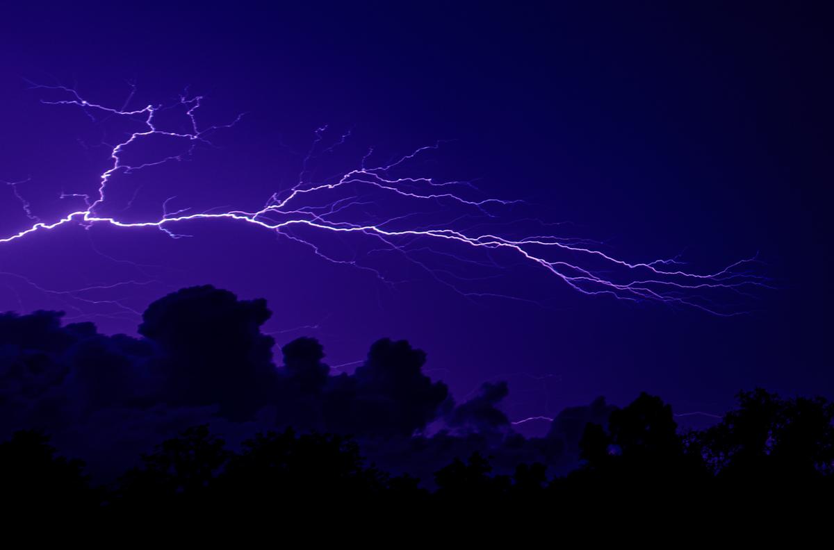 Potts Presever Lightning 03 July 25.jpg