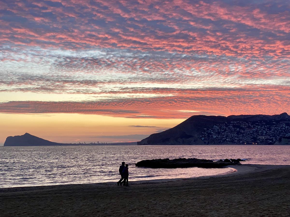 Sunset in Calpe Spain in Jan 2024 by RoelH on Iphone 11 - IMG_9802.jpeg