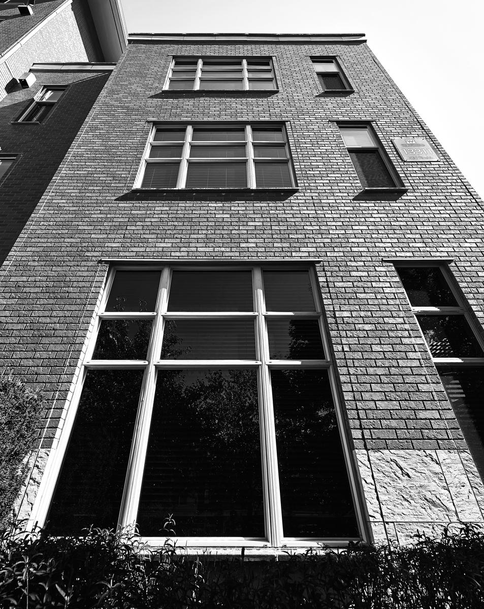 woodinville-facade-BW.jpg