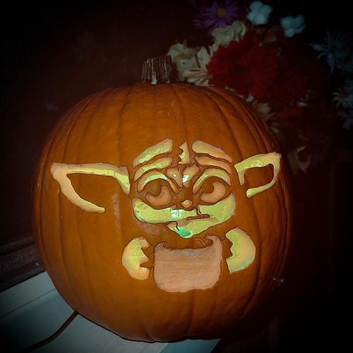 Grogu Pumpkin.jpg