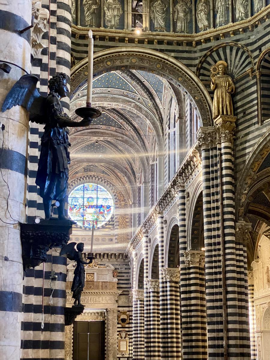 Siena Duomo Divine Light by Roel Hendrickx on Iphone - IMG_4182.jpg