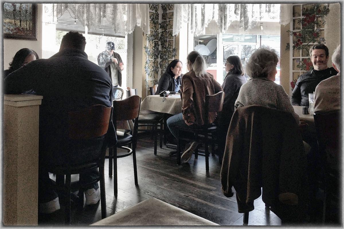 Restaurant Scene.JPG