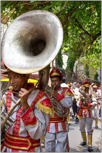 Kolkota. Street Band.jpg