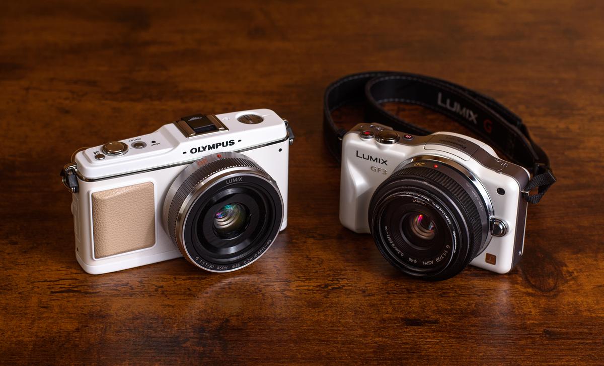 Olympus E-P1 (2009) : Lumix GF3 (2011) .jpg